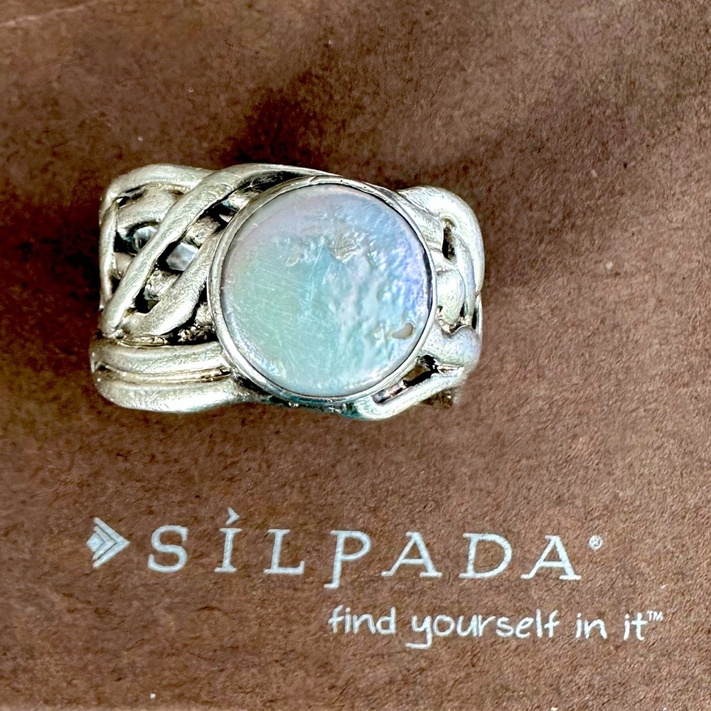 SILPADA Size 10 •Sterling silver ring w/one coin Pearl •retired ring •
